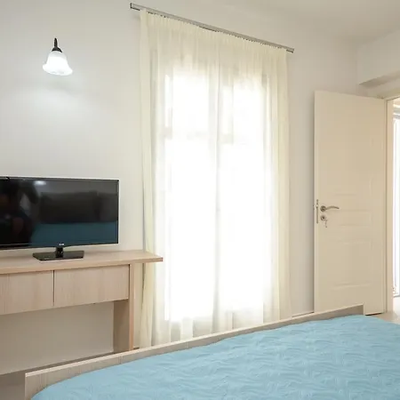 Natura In Naxos * מיקרי ויגלה