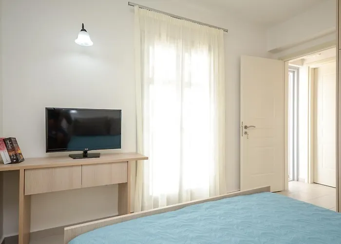 Natura In Naxos * ميكري فيغلا